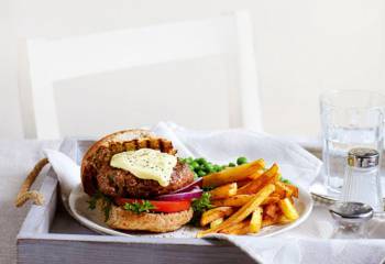 Beef And Dill Burgers With Chips