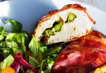 Low Syn Mozzarella And Asparagus Stuffed Chicken
