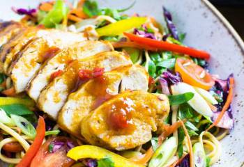 Syn Free Sweet Chilli Chicken With Rainbow Salad