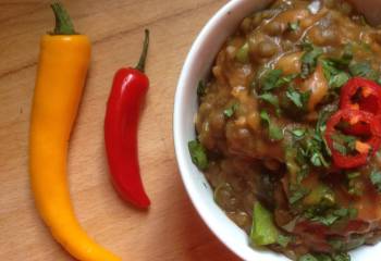Chicken, Green Lentil And Spinach Curry