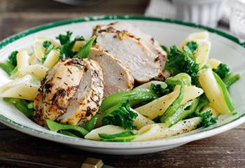 Slimming Worlds Garlic And Thyme Chicken With Vegetable Penne Recipe