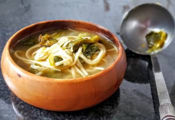 Low Syn Slimming World Chinese Cabbage Noodle Soup – Serves 4